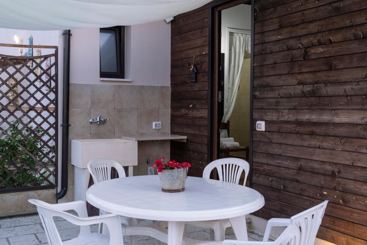 A Lu Fanizza Bed and Breakfast Cutrofiano Buitenkant foto